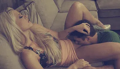 eating pussy